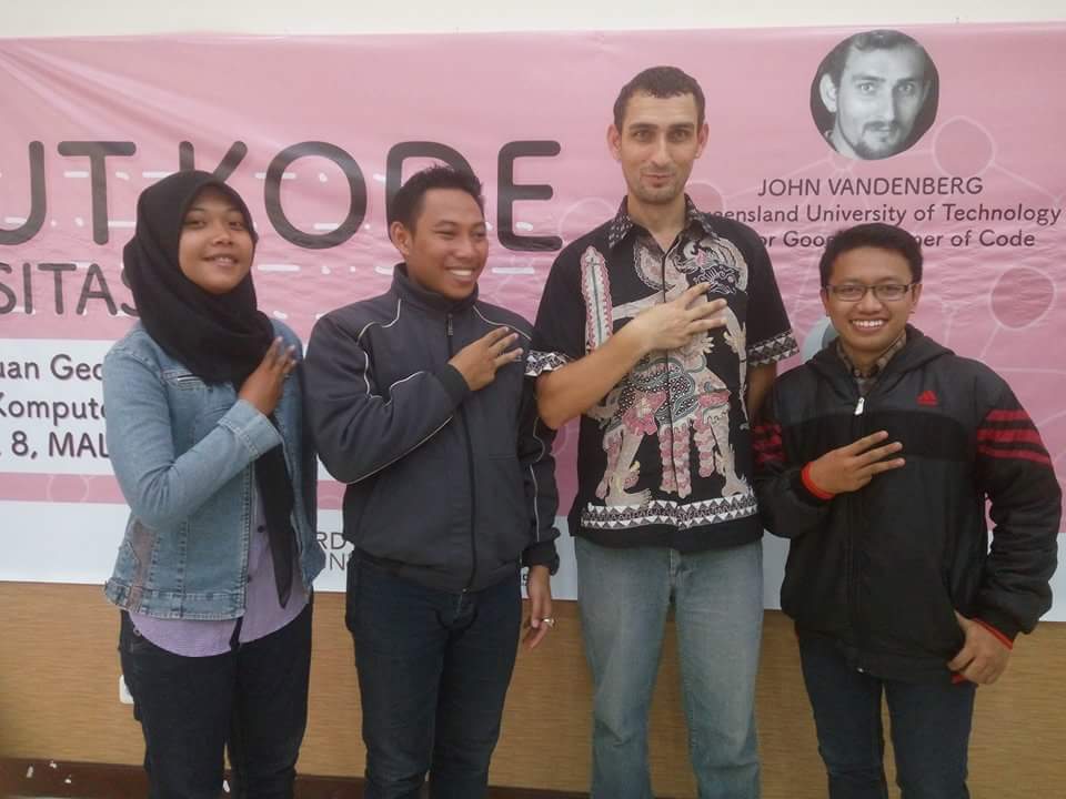 HMPS TI unikama mengikuti sosialisasi Google summer code